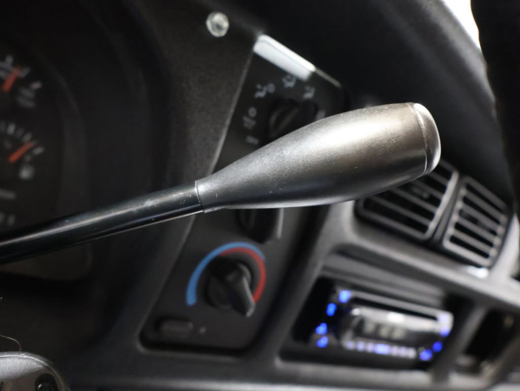 Used 2000 Dodge Ram 1500 Truck SLT image 30