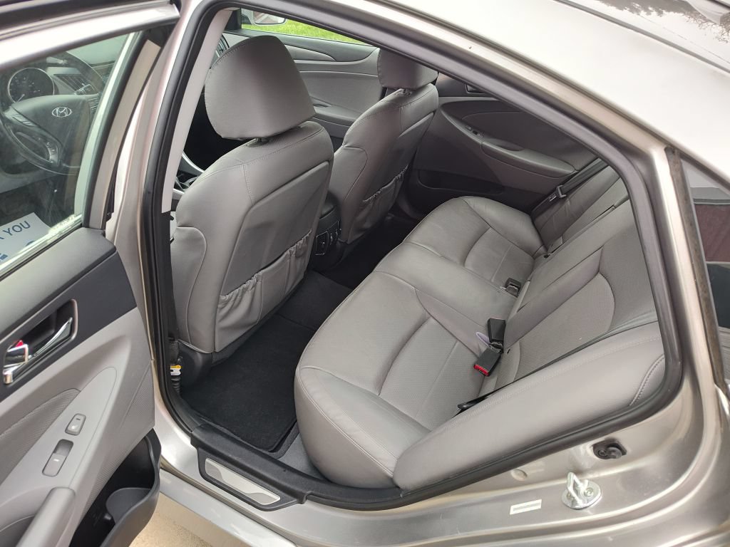 Used 2013 Hyundai Sonata Limited FWD image 6