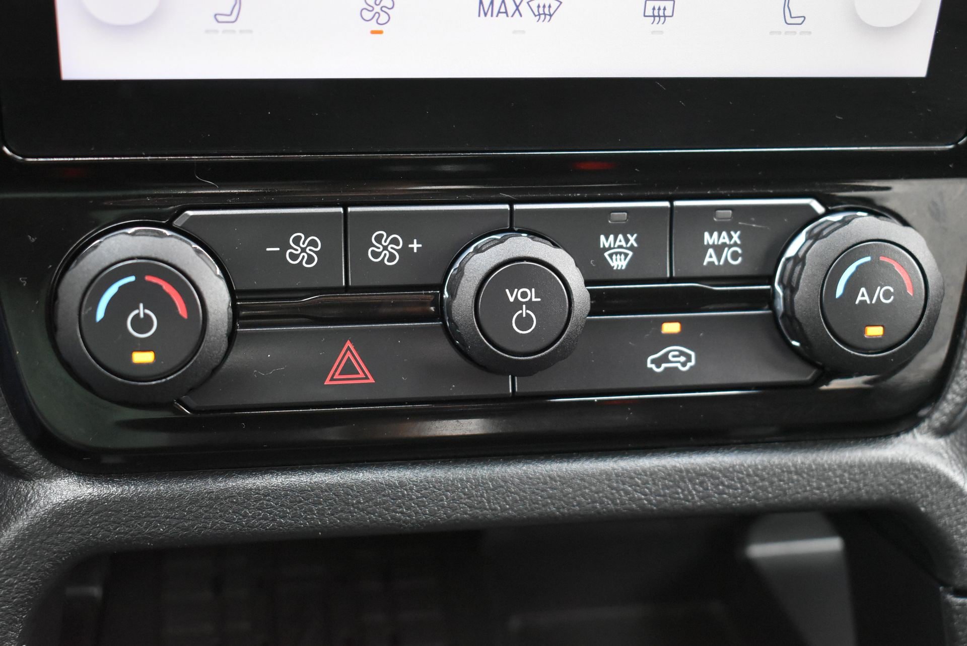Used 2024 Ford Ranger XLT w/ Equipment Group 301A High AWD/4WD image 29