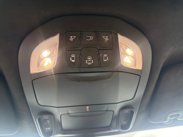 Used 2021 Chrysler Pacifica Pinnacle AWD/4WD image 34