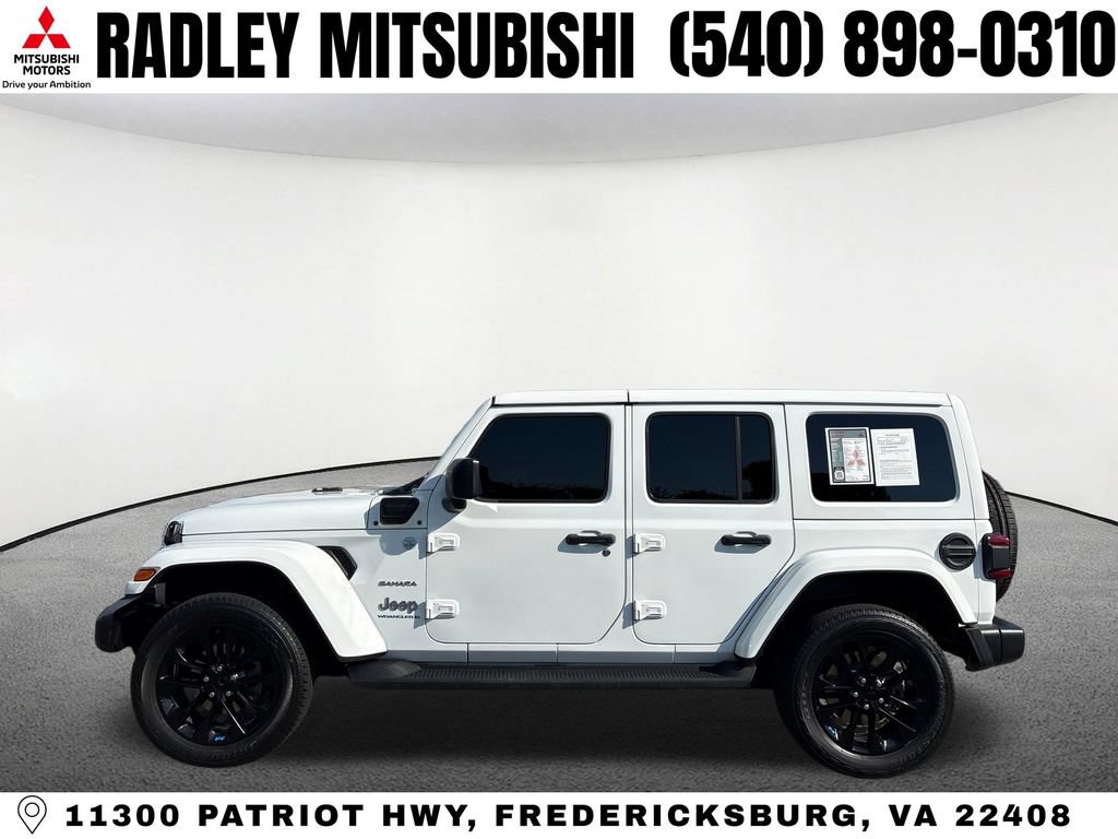 Used 2023 Jeep Wrangler Unlimited Sahara w/ Cold Weather Group AWD/4WD image 19