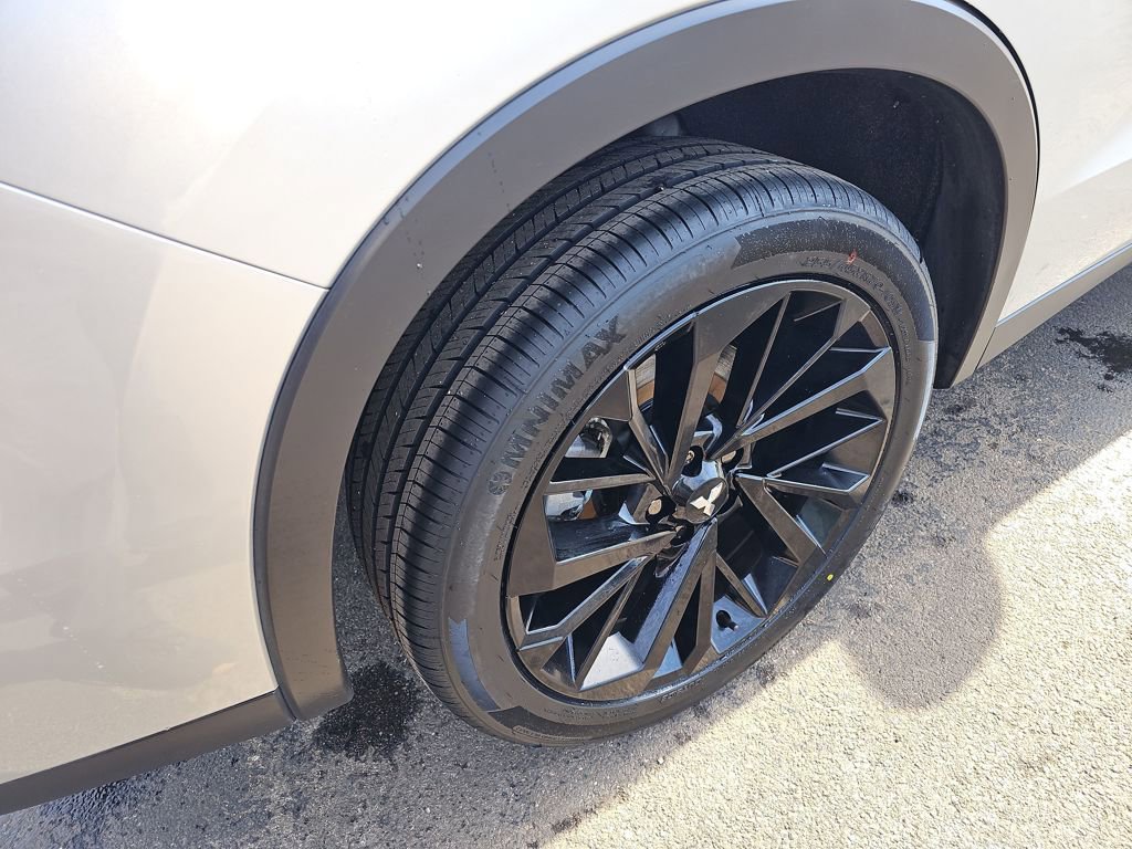 Used 2022 Mitsubishi Outlander SEL Black Edition image 15