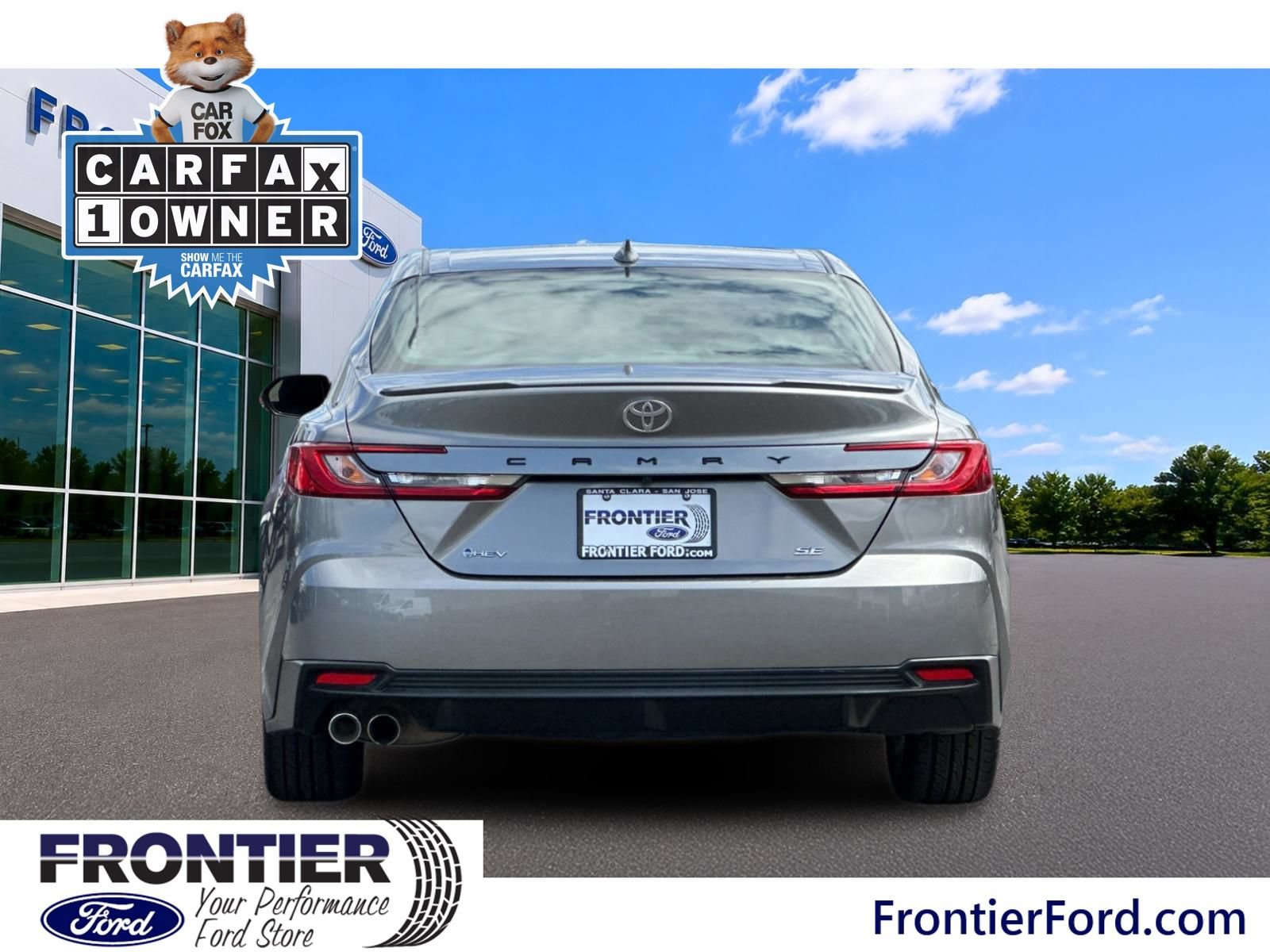 Used 2025 Toyota Camry SE FWD image 6