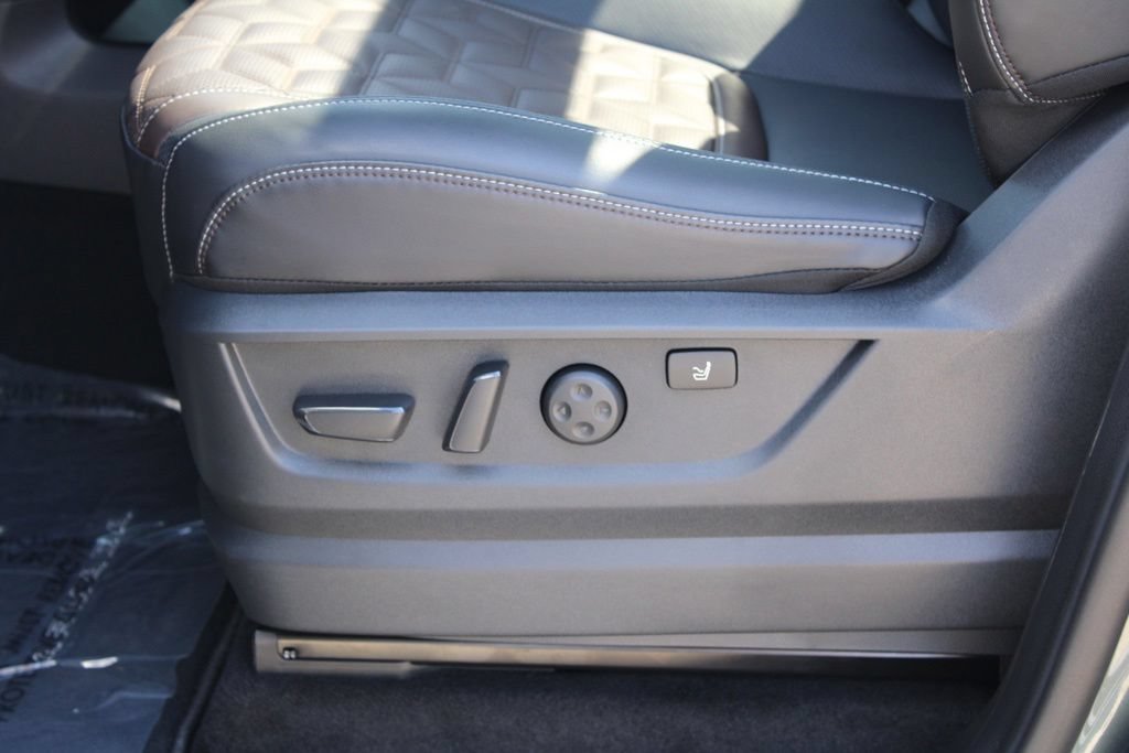 New 2026 Nissan Armada Platinum Reserve AWD/4WD image 11