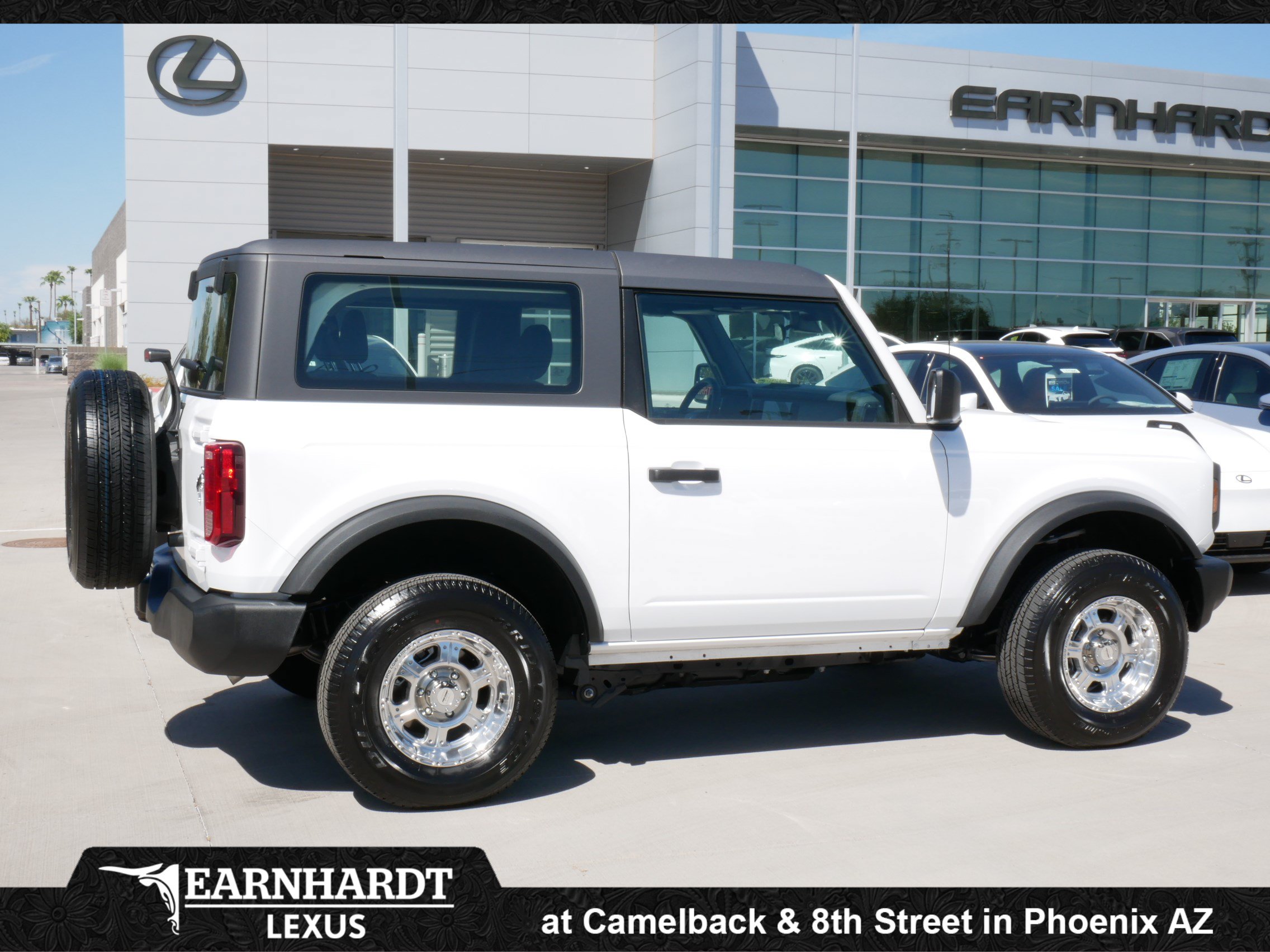 Used 2025 Ford Bronco 2-Door AWD/4WD image 9