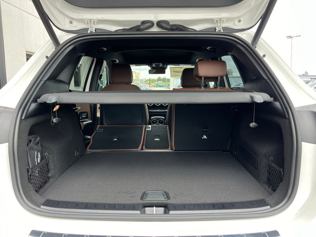 Certified 2025 Mercedes-Benz GLA 250 4MATIC image 50