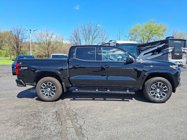 Used 2024 Chevrolet Colorado Z71 w/ Z71 Convenience Package 2 image 11