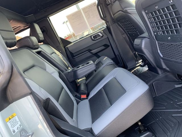 Used 2024 Ford Bronco Black Diamond image 12