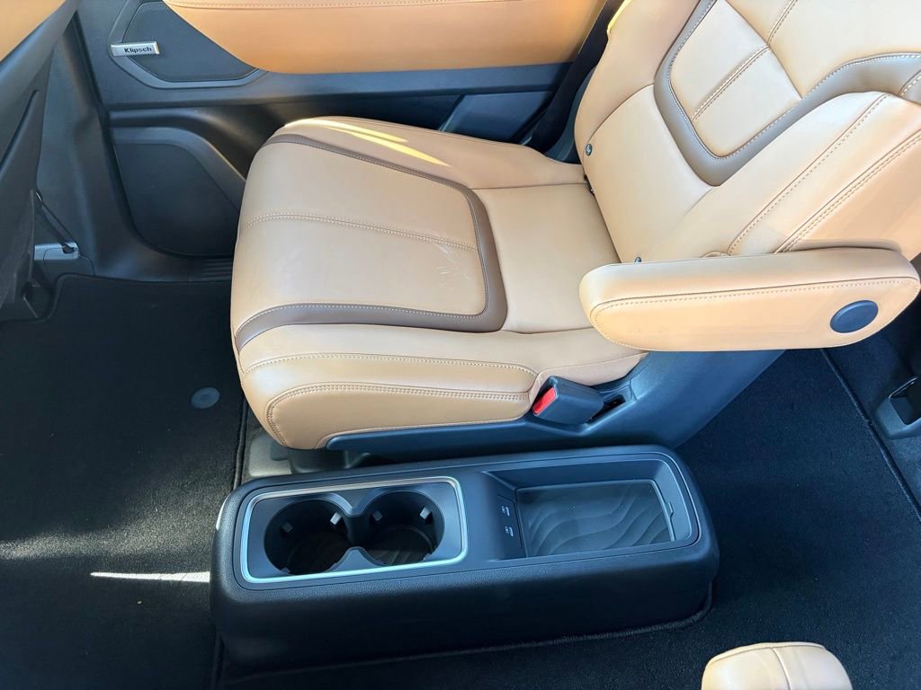 New 2026 Nissan Armada SL w/ Captain's Chari Seat Package image 24