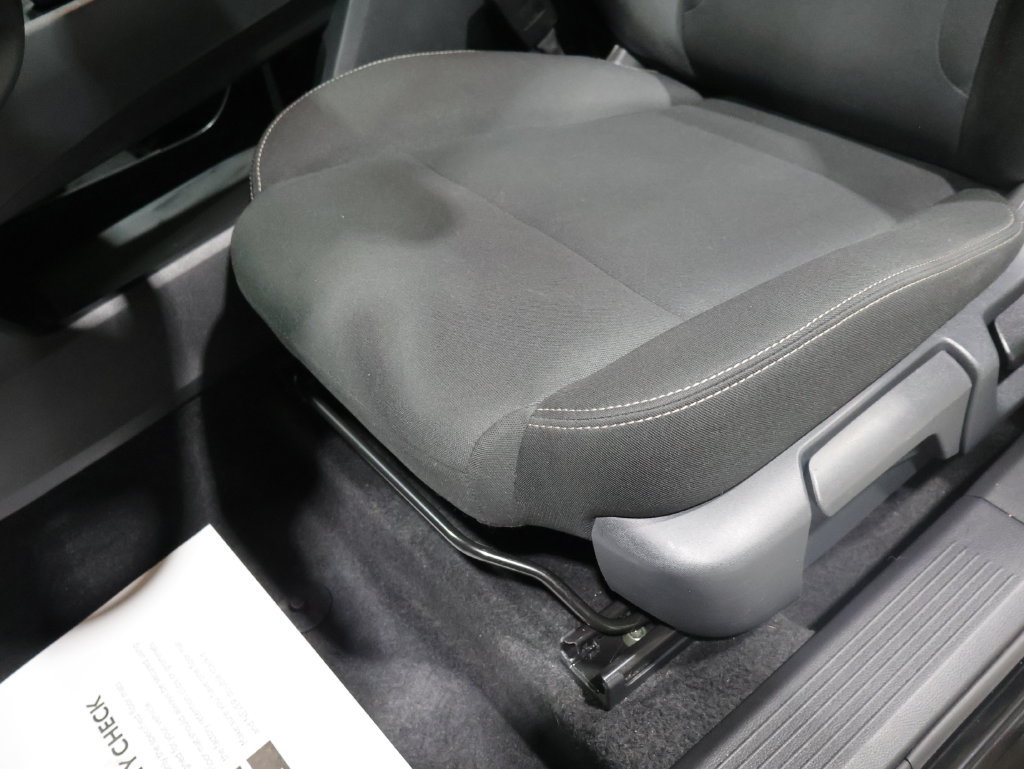 Used 2023 Nissan Rogue S AWD/4WD image 12