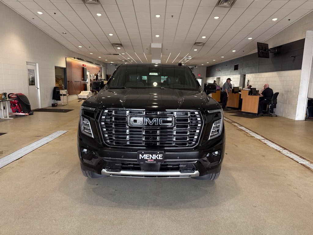 New 2026 GMC Yukon XL Denali Ultimate w/ LPO, Floor Liner Package AWD/4WD image 2