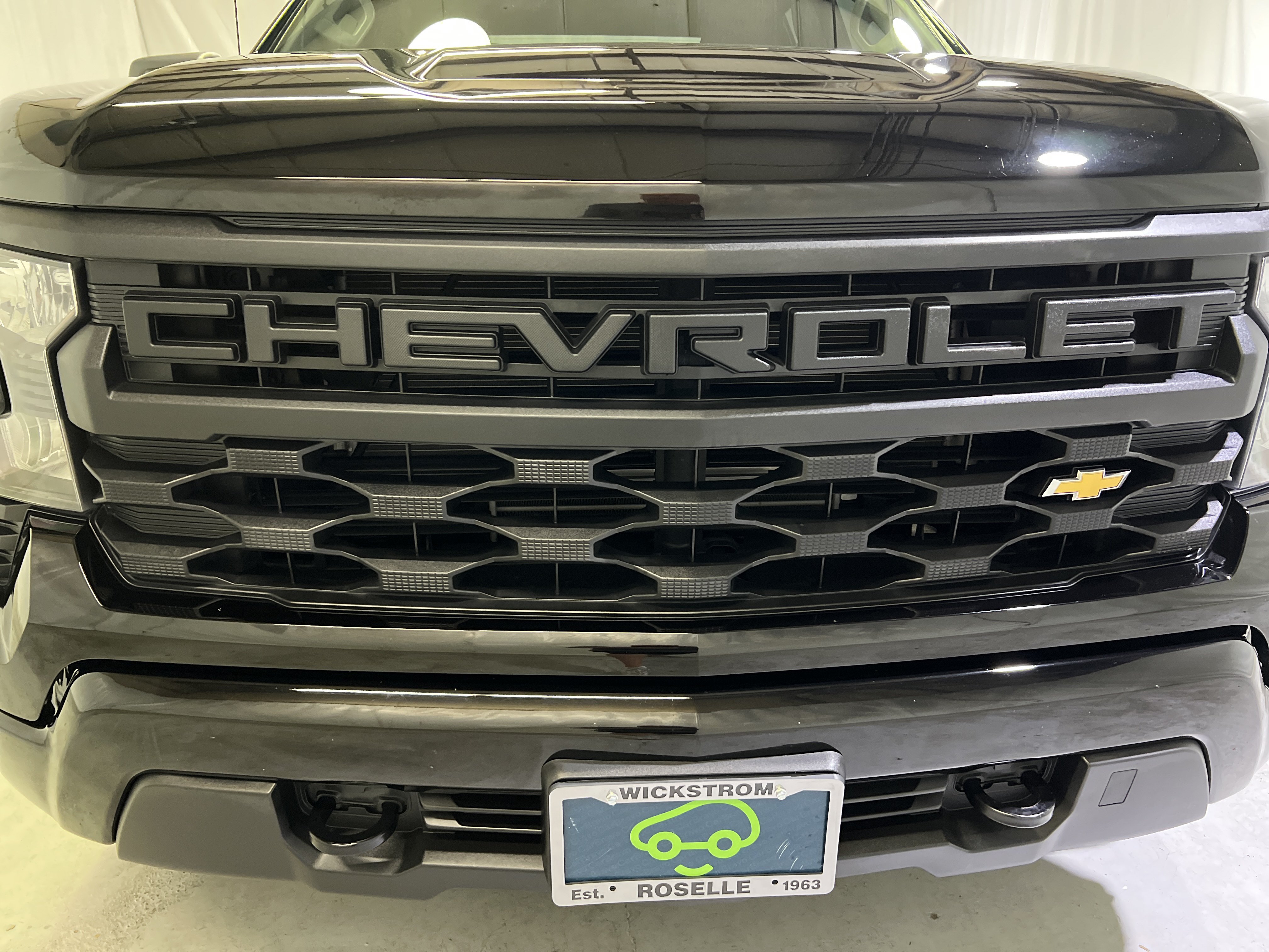 Certified 2023 Chevrolet Silverado 1500 Custom AWD/4WD image 4