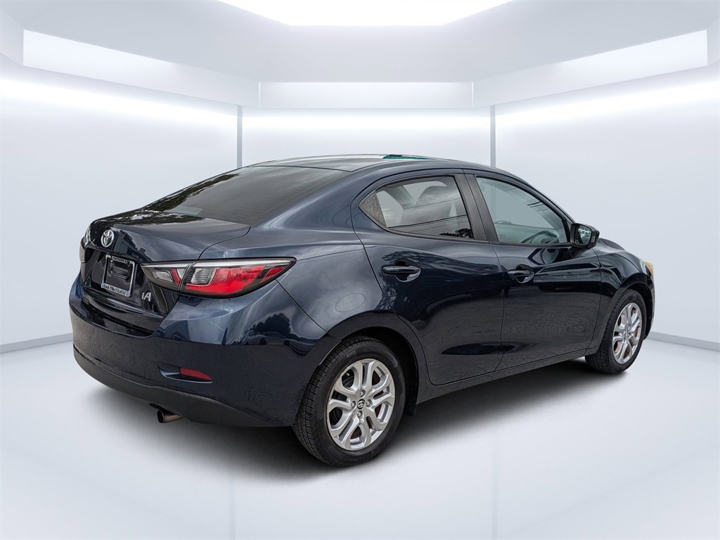 Used 2018 Toyota Yaris iA image 3