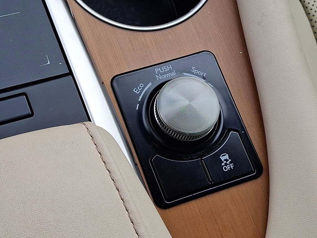 Used 2022 Lexus RX 350 FWD w/ Premium Package image 26