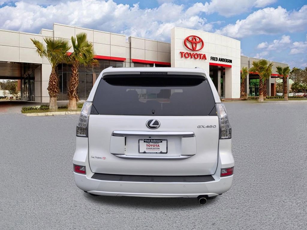 Used 2020 Lexus GX 460 Luxury w/ Accessory Package image 5