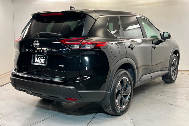 Used 2026 Nissan Rogue SV w/ Cold Weather Package AWD/4WD image 5