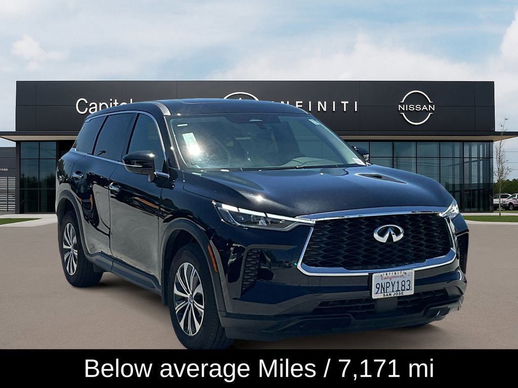 Used 2024 INFINITI QX60 Pure w/ Cargo Package image 3