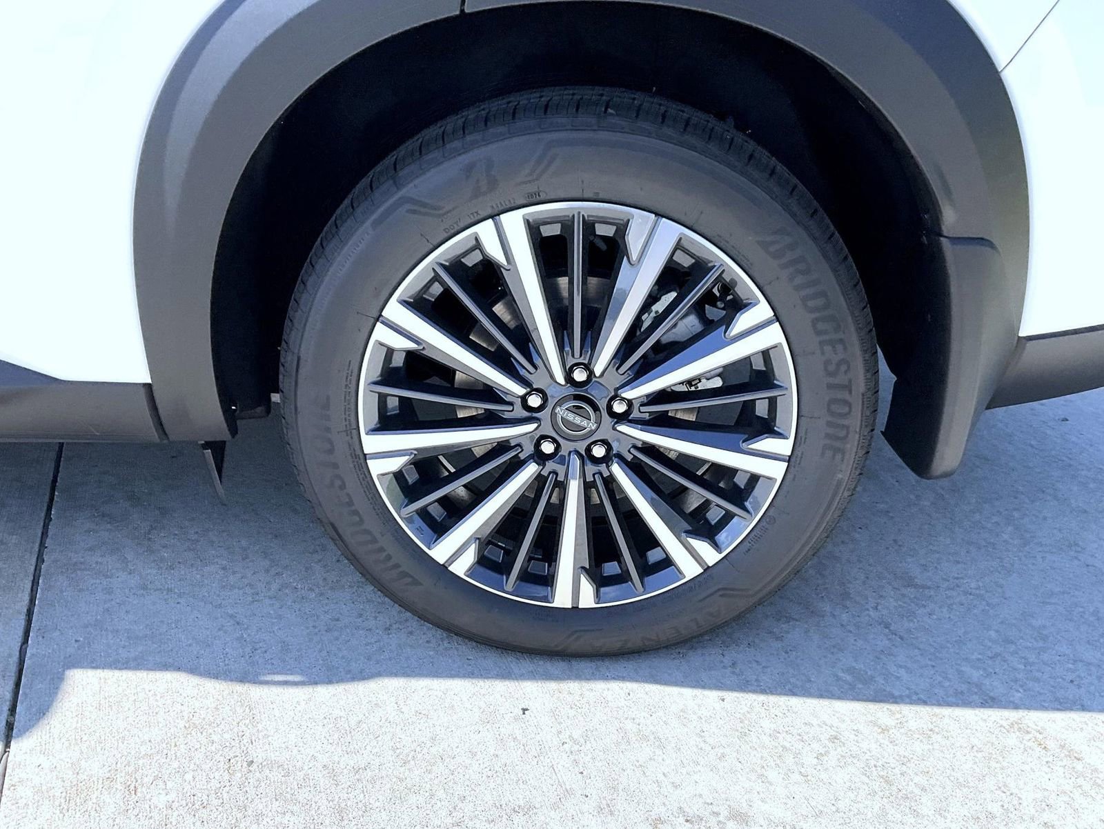 New 2026 Nissan Pathfinder Platinum AWD/4WD image 24