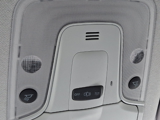Used 2016 Toyota Prius Two FWD image 24