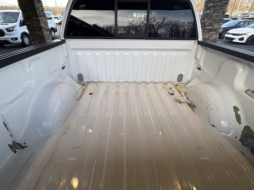 Used 2013 Ford F150 XLT w/ Luxury Equipment Group image 30