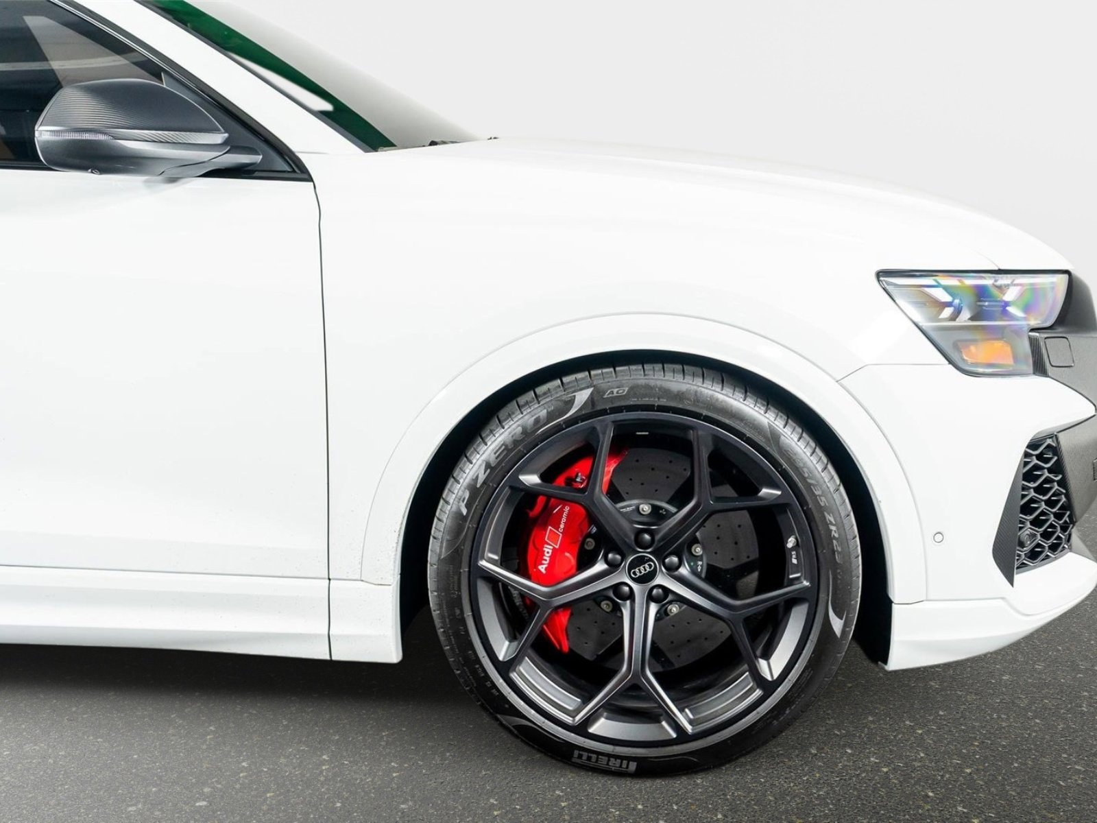 Used 2025 Audi RS Q8 performance image 6