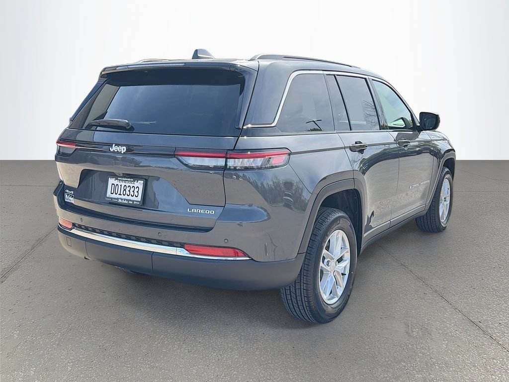 New 2026 Jeep Grand Cherokee Laredo X AWD/4WD image 4