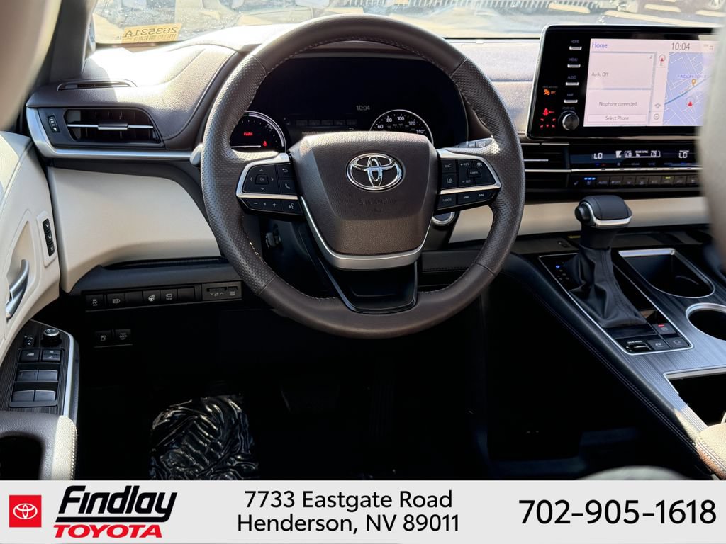 Certified 2023 Toyota Sienna Platinum FWD image 8