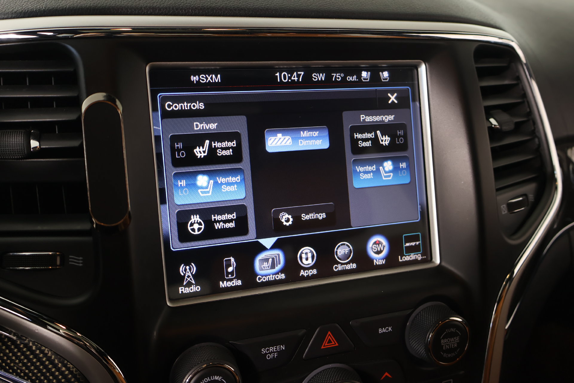 Used 2015 Jeep Grand Cherokee SRT w/ Luxury Group II AWD/4WD image 8