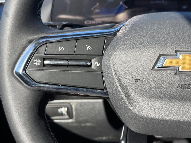 New 2026 Chevrolet Equinox EV LT FWD image 13