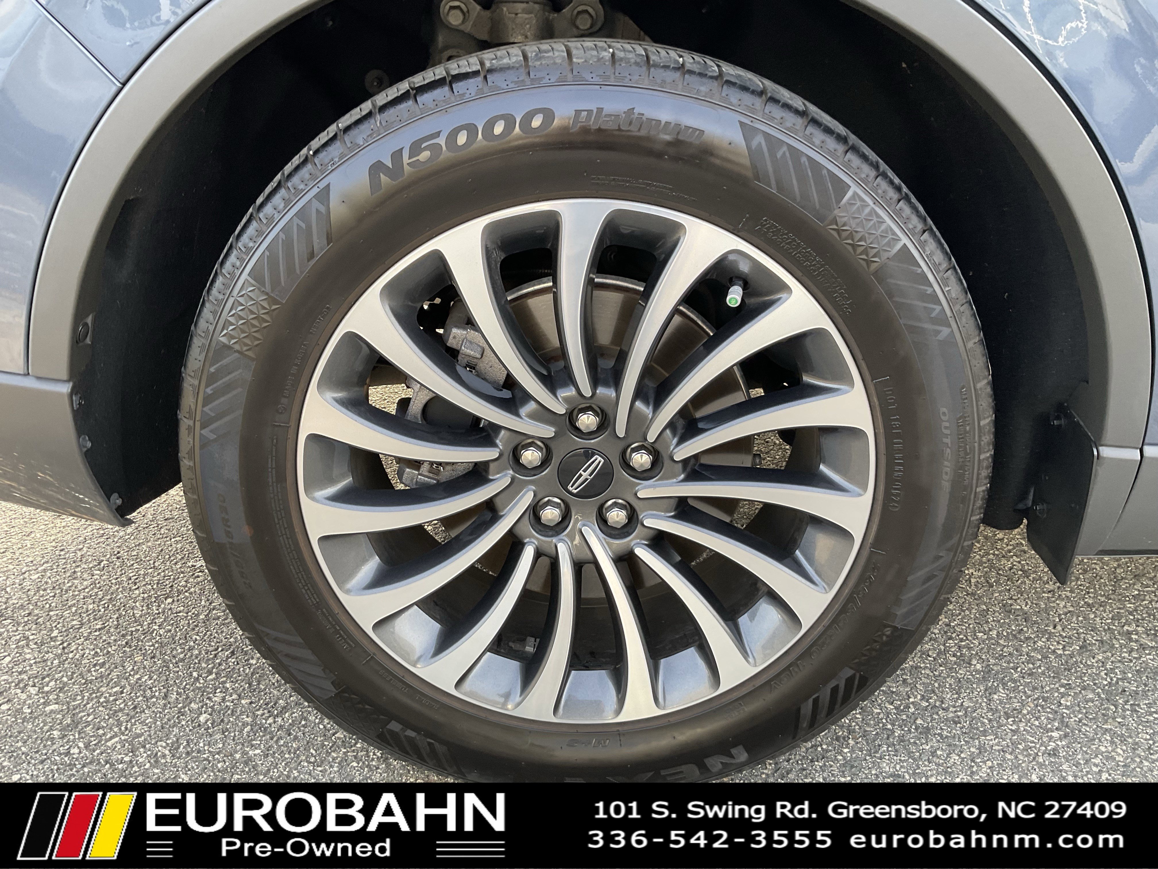 Used 2021 Lincoln Aviator Reserve w/ Elements Package Plus image 37