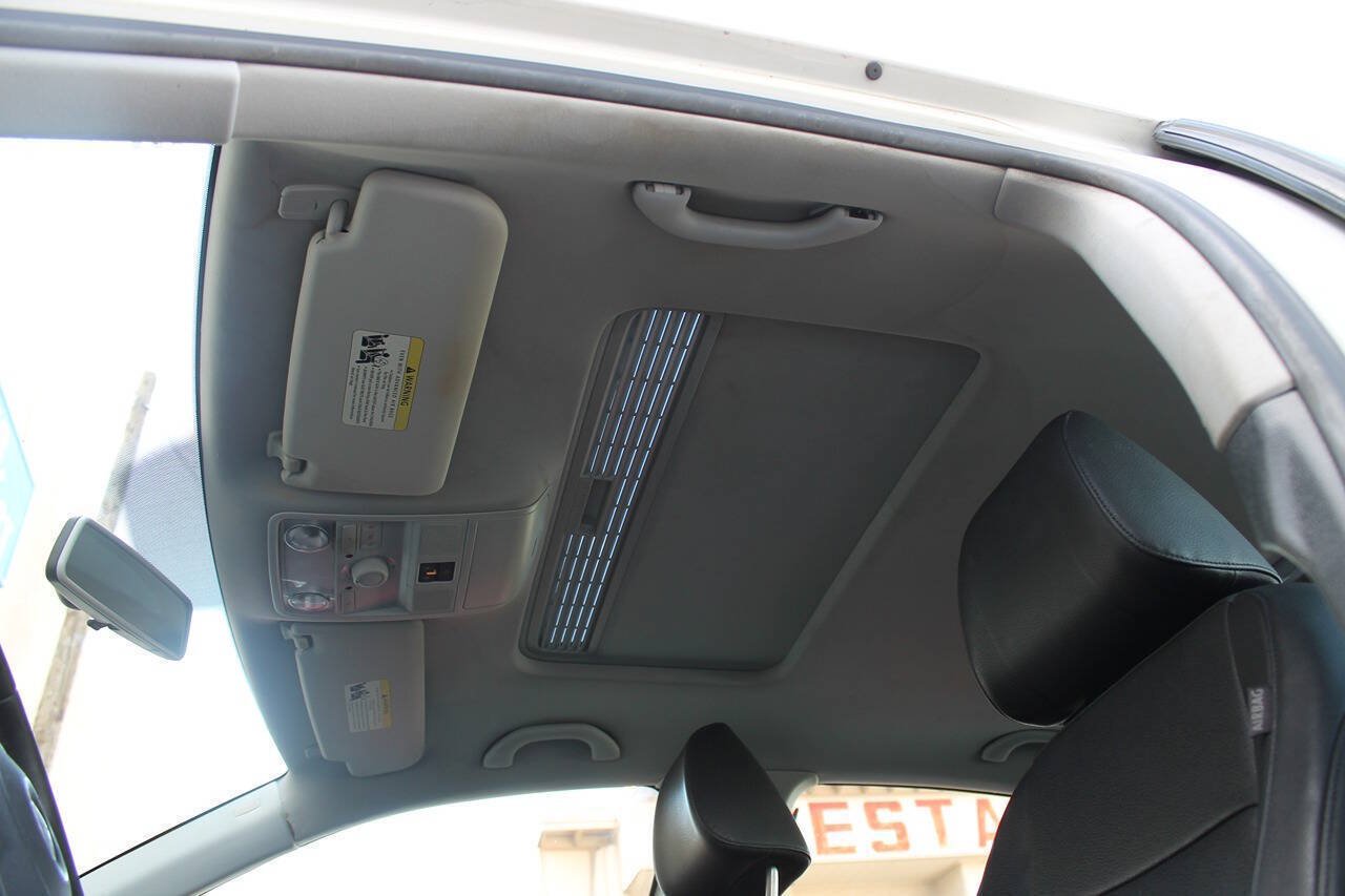 Used 2010 Volkswagen Jetta Limited Edition FWD image 23