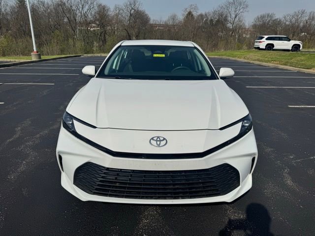 Used 2025 Toyota Camry LE FWD image 10