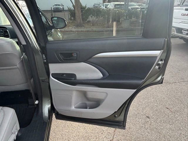 Used 2015 Toyota Highlander Plus image 25