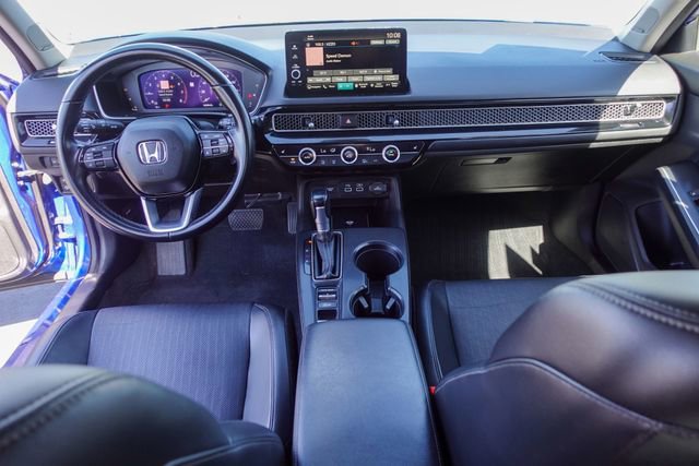 Used 2022 Honda Civic Touring image 4