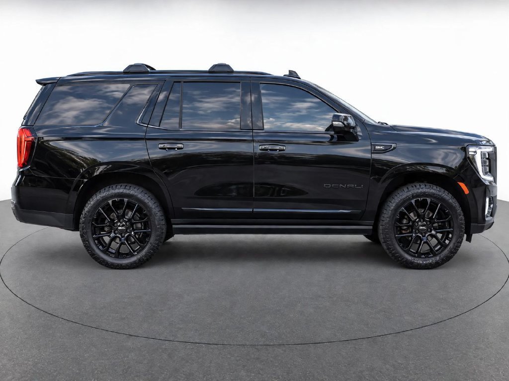Used 2023 GMC Yukon Denali AWD/4WD image 7