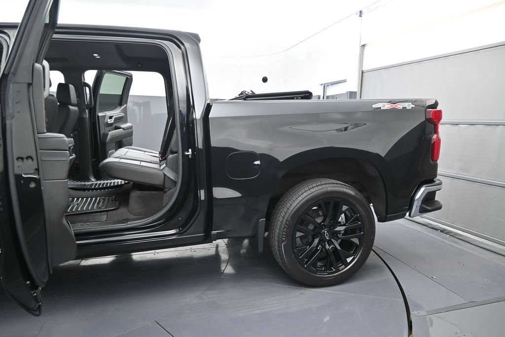 Certified 2022 Chevrolet Silverado 1500 LTZ w/ LTZ Premium Package AWD/4WD image 12