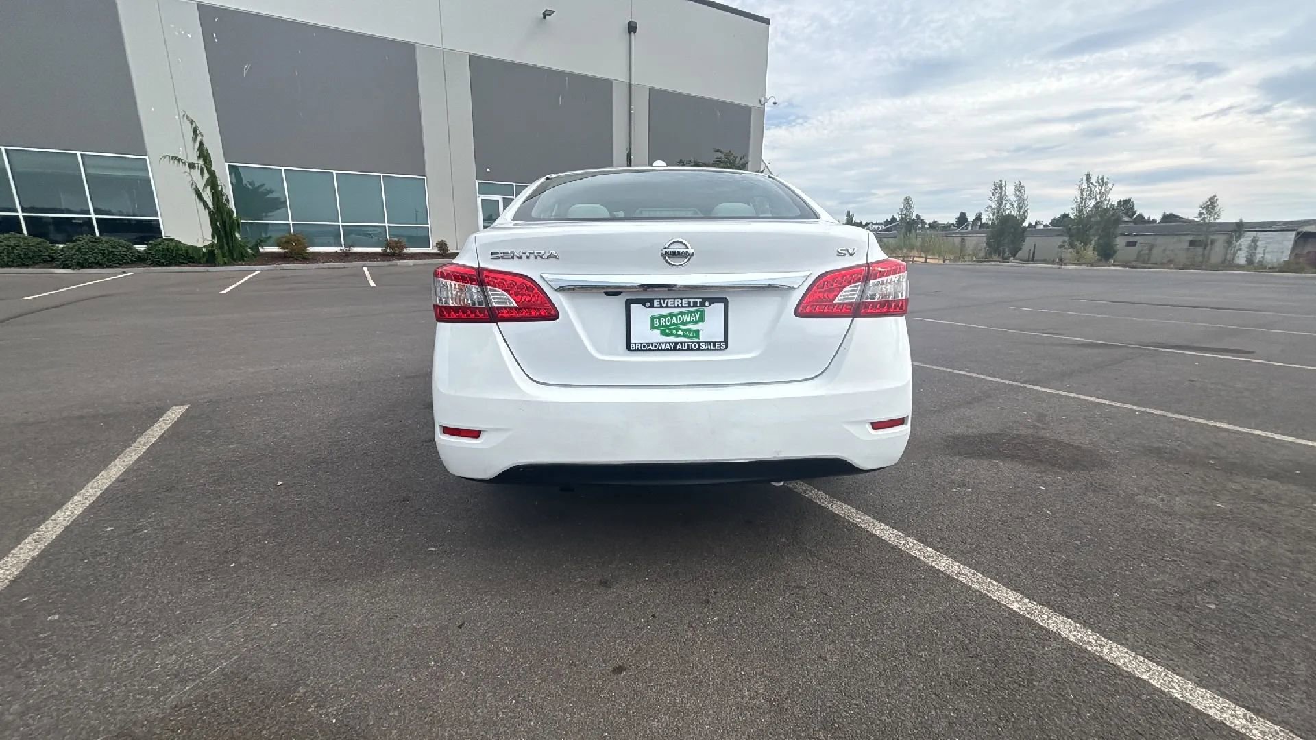 Used 2015 Nissan Sentra SV image 6