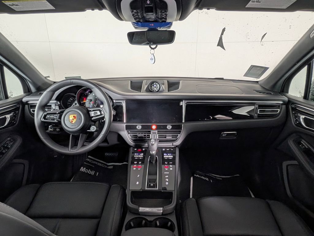 New 2026 Porsche Macan Turbo image 20