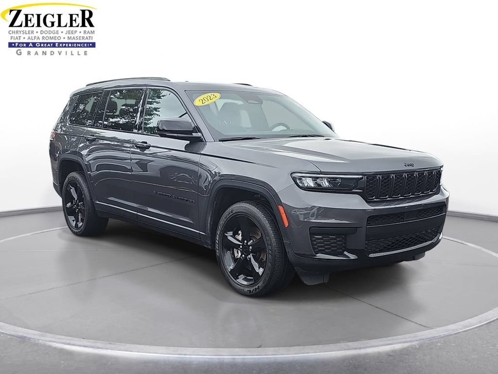 Used 2023 Jeep Grand Cherokee L Laredo AWD/4WD image 3