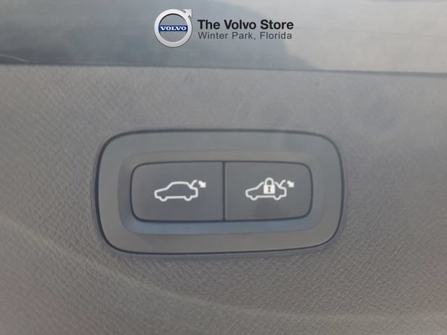 Certified 2023 Volvo XC90 B6 Core w/ Protection Package Premier AWD/4WD image 9