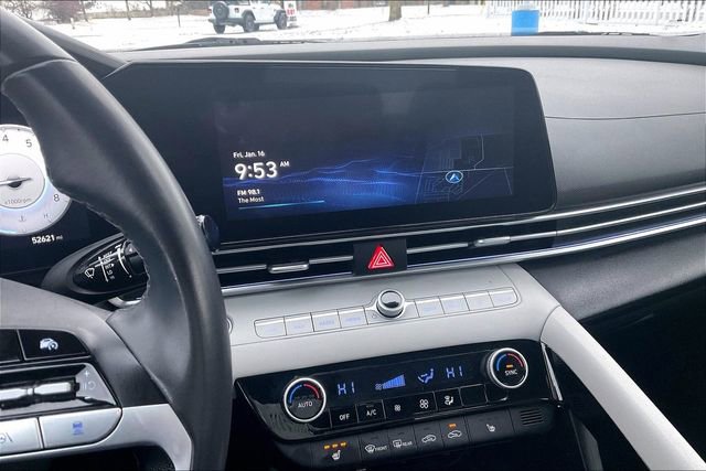 Certified 2024 Hyundai Elantra Limited image 7