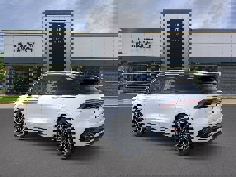 New 2026 Lincoln Nautilus Black Label AWD/4WD image 4