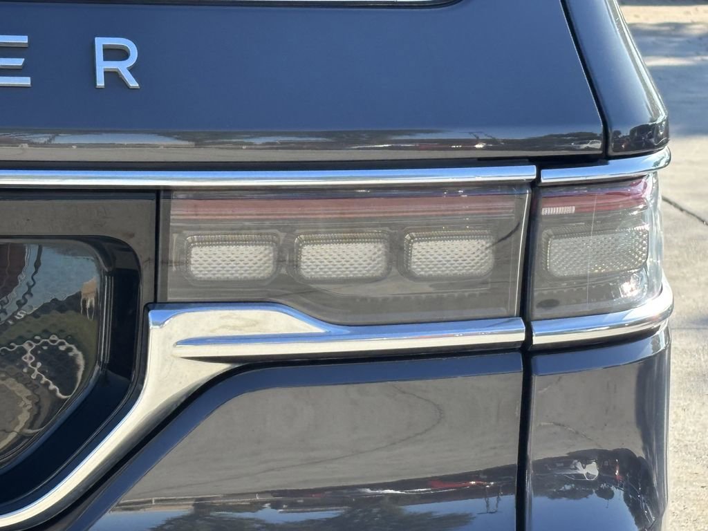 Used 2024 Jeep Grand Wagoneer L 4WD image 5