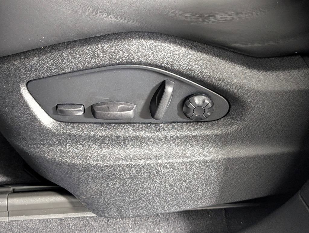 New 2026 Porsche Cayenne GTS image 29