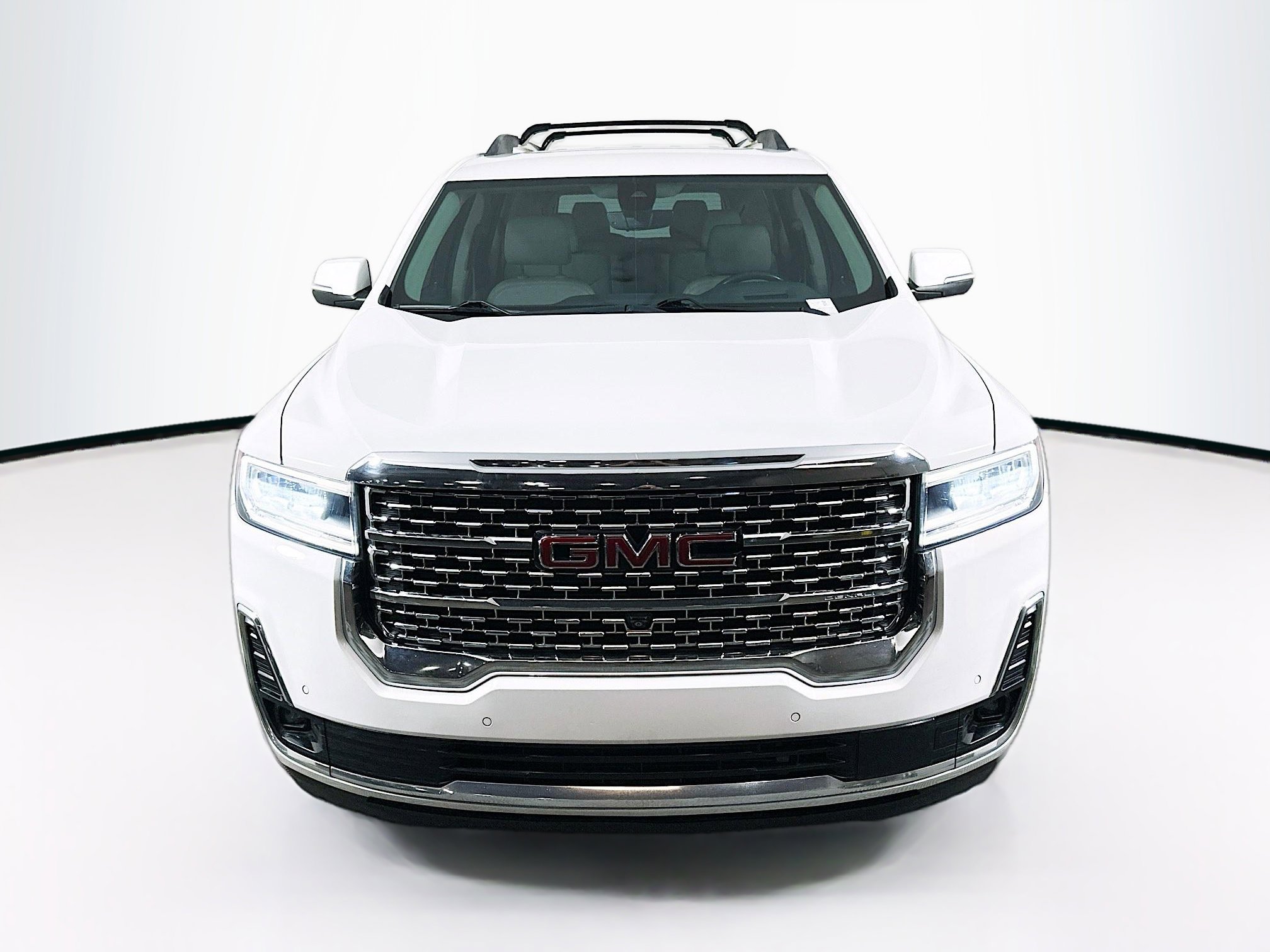 Used 2021 GMC Acadia Denali w/ Denali Technology Package FWD image 2