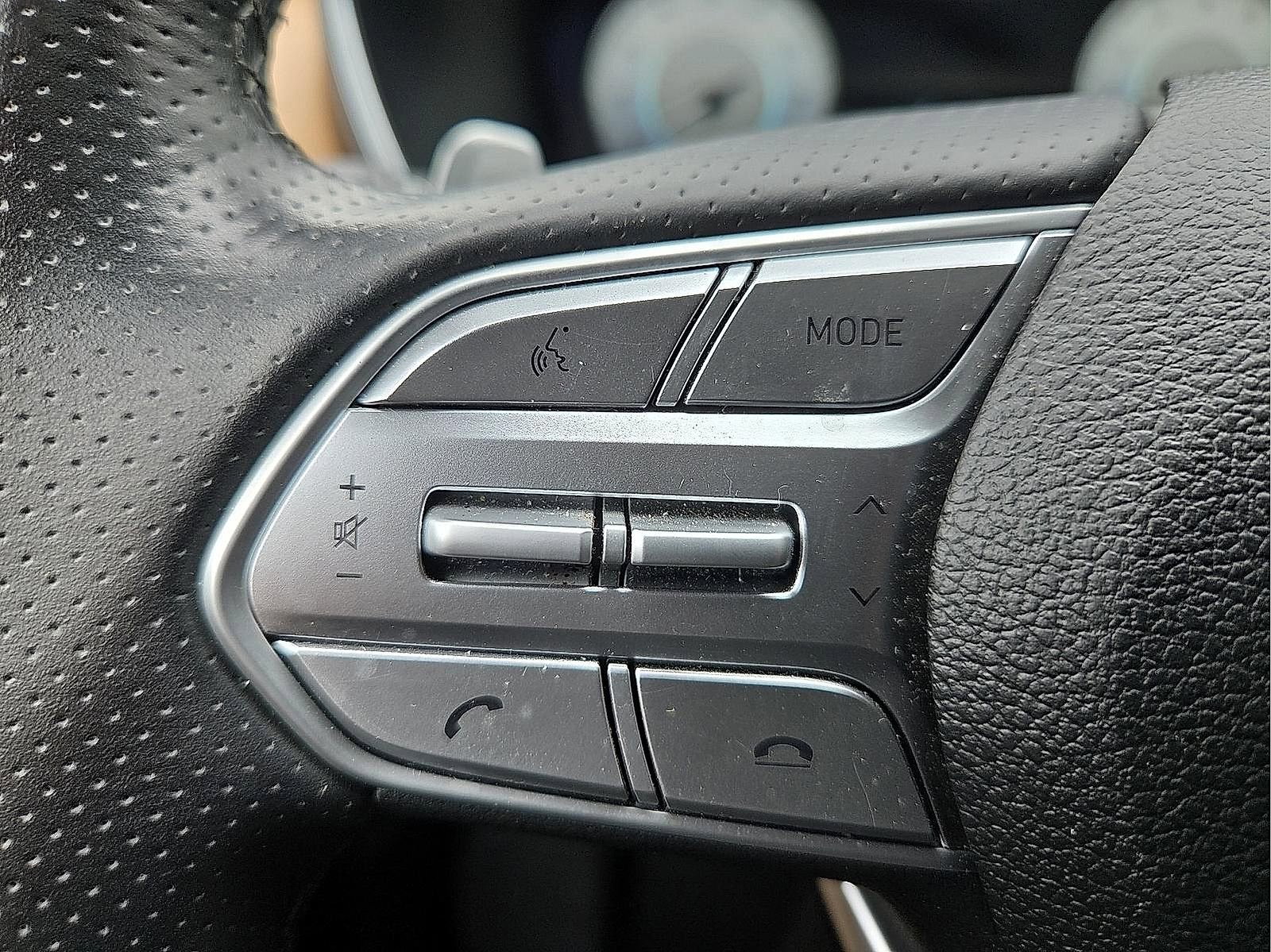 Used 2022 Hyundai Santa Fe Calligraphy AWD/4WD image 17