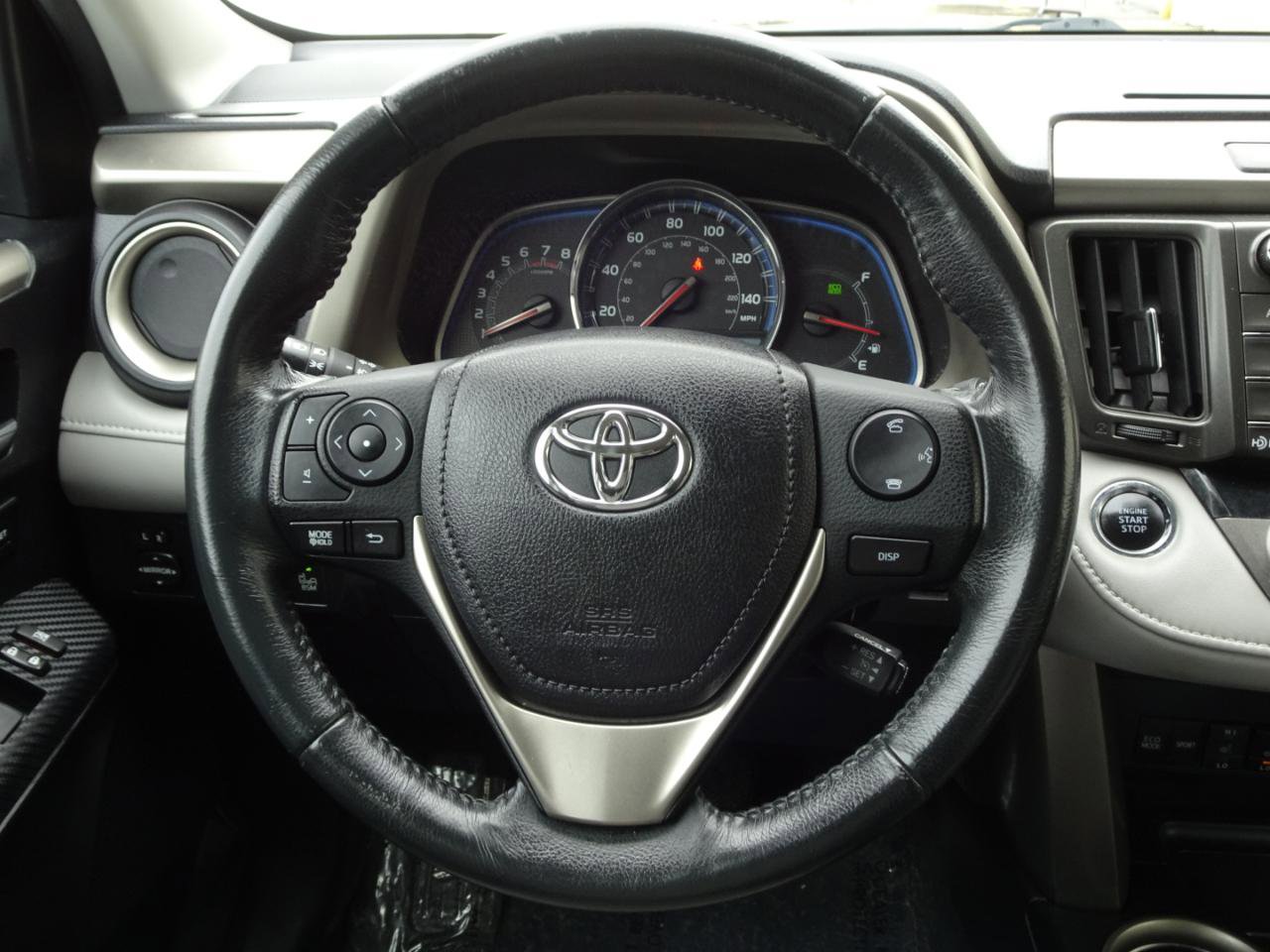 Used 2015 Toyota RAV4 Limited w/ Technology Package image 18