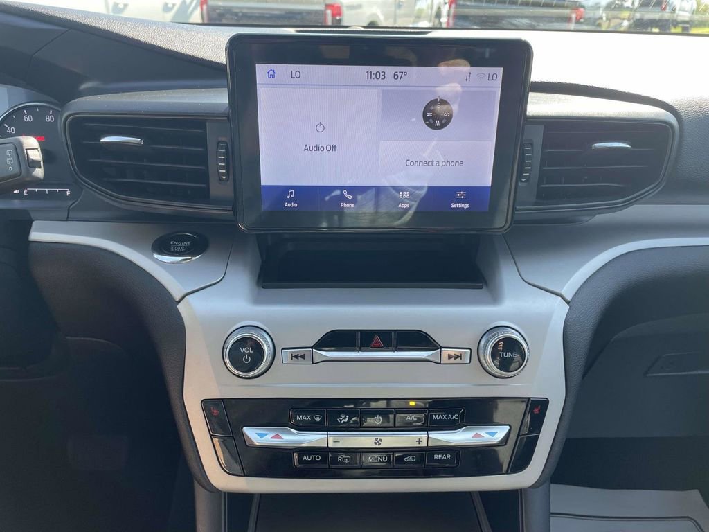 Used 2024 Ford Explorer XLT image 21