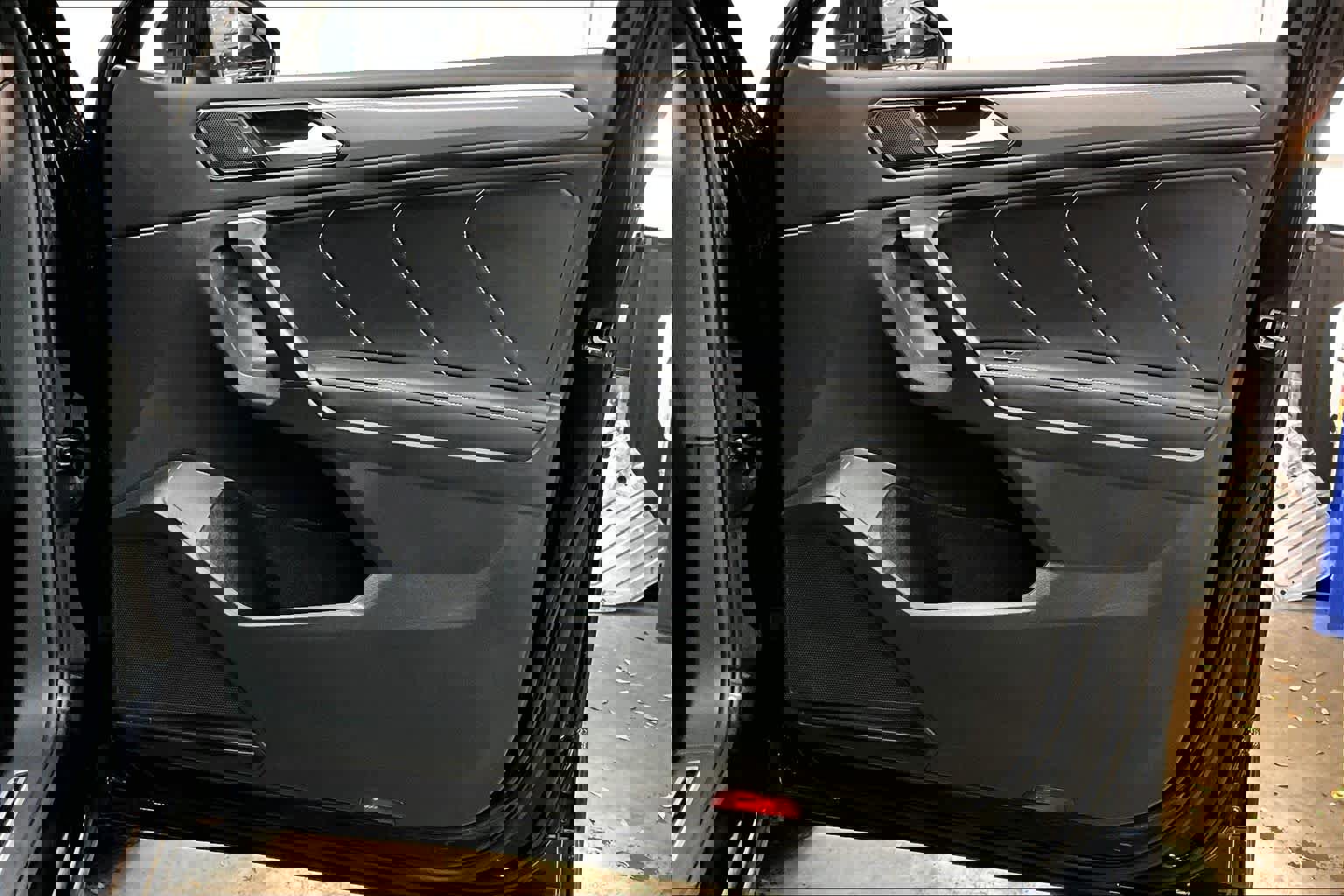 Used 2024 Volkswagen Tiguan SE R-Line image 27