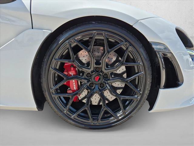 Used 2020 McLaren 720S Performance RWD image 19
